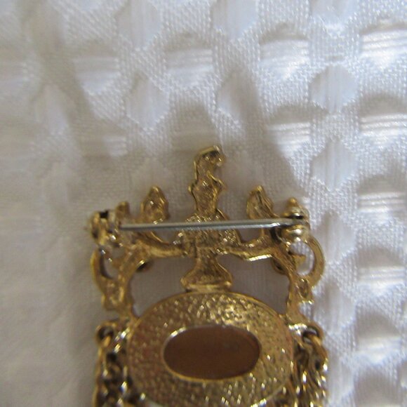Vintage Brooch with Chains - Picture 5 of 7